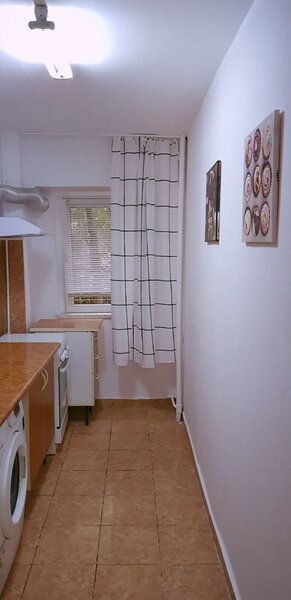 Parcul Sebastian, garsoniera 36 mp, bloc 1989